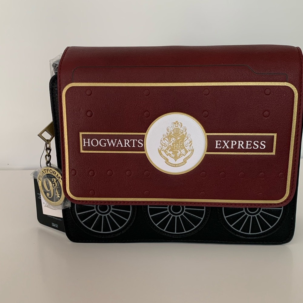 Harry Potter hogwarts express loungfly purse